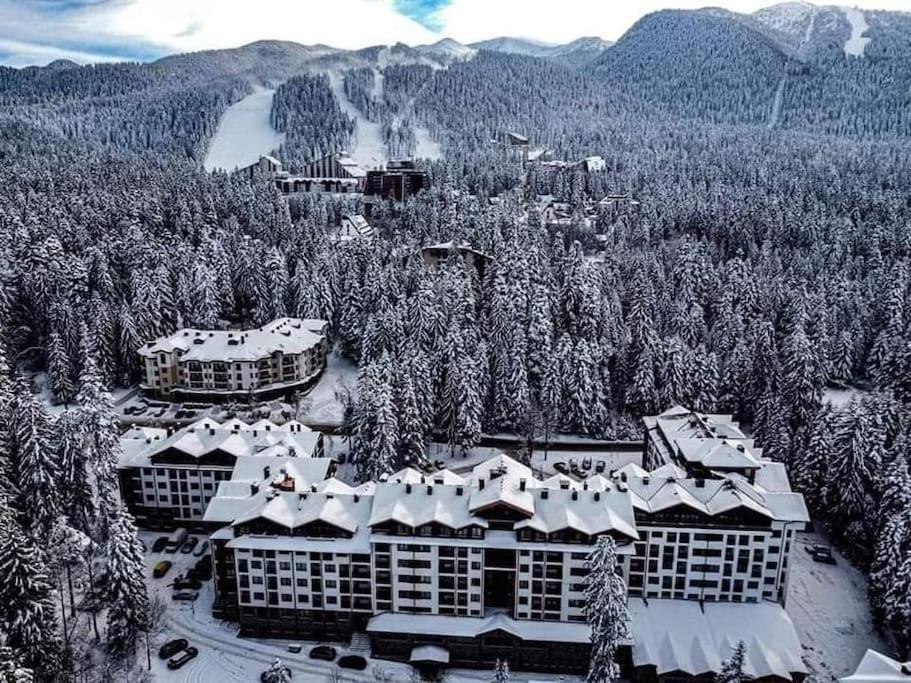 Апартамент - Боровец Хотел "Боровец Гардънс" A 44 Exterior foto